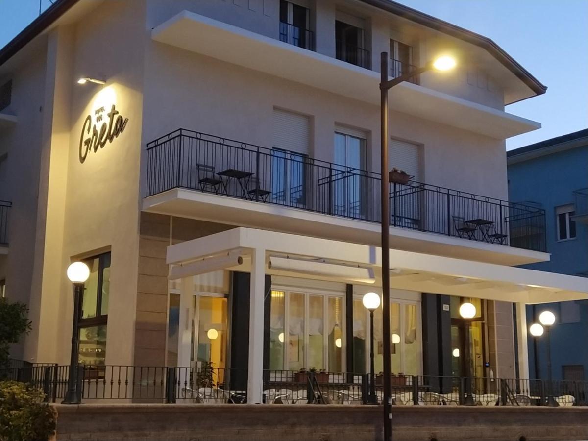Hotel Greta B&B Rimini Exteriör bild