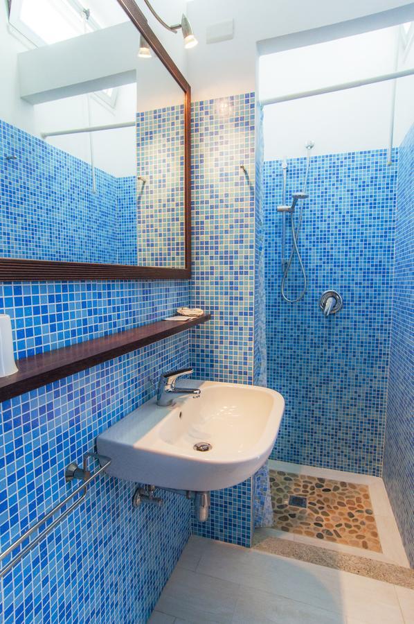 Hotel Greta B&B Rimini Exteriör bild